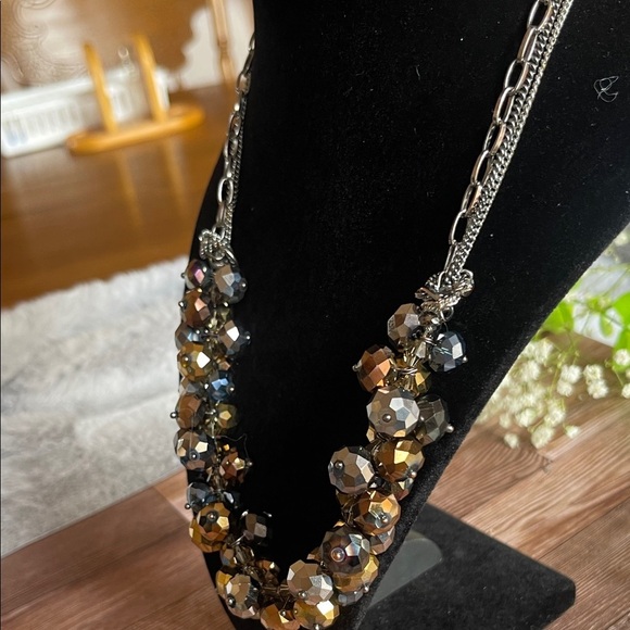 Chic Crystal Beaded Necklace in Gold and Silver - Picture 4 of 8